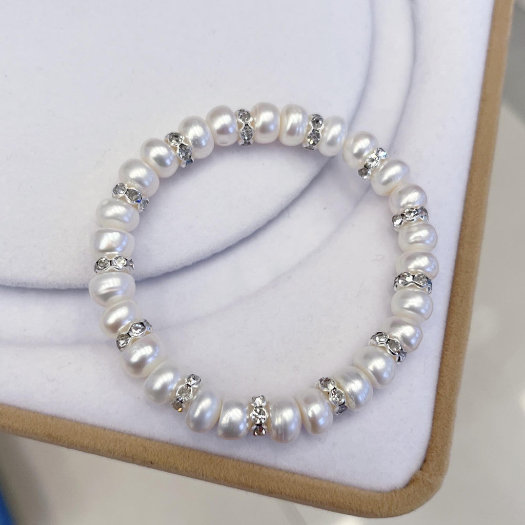 Abacus freshwater pearl bracelet 7 inch photographed in natural light