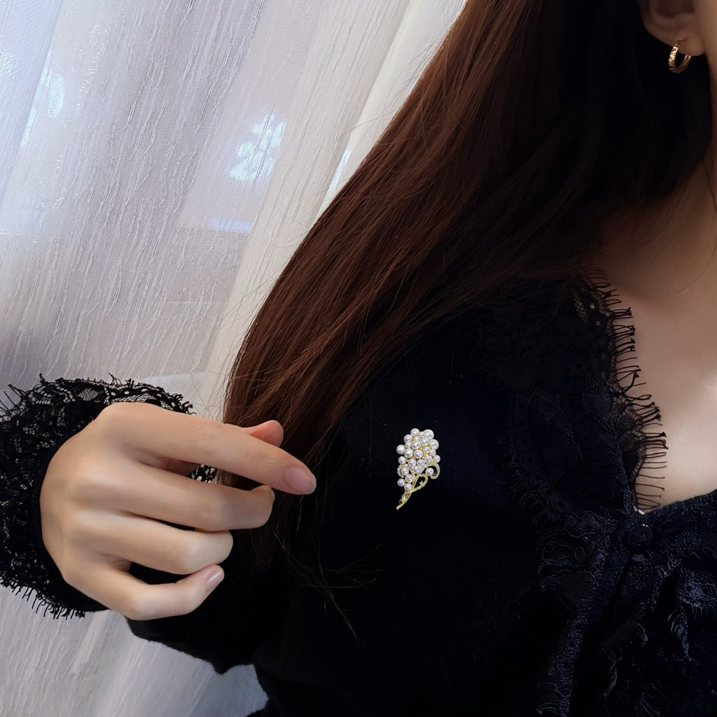 Golden Bloom Pearl Brooch