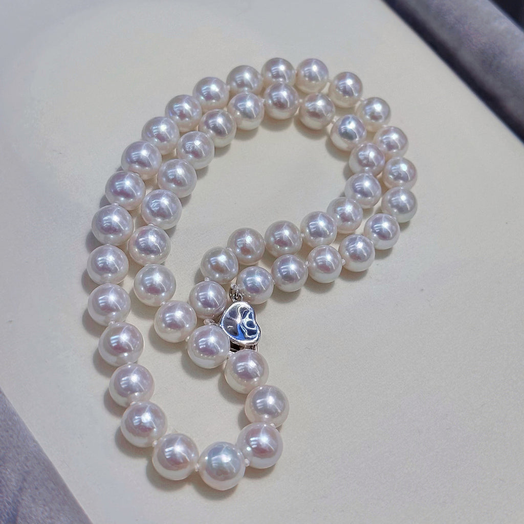 8-9mm AAA+ Pearl necklace with a silver clasp 