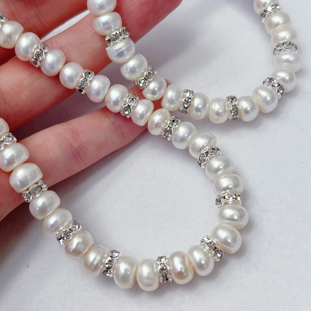 Abacus freshwater pearl necklace texture