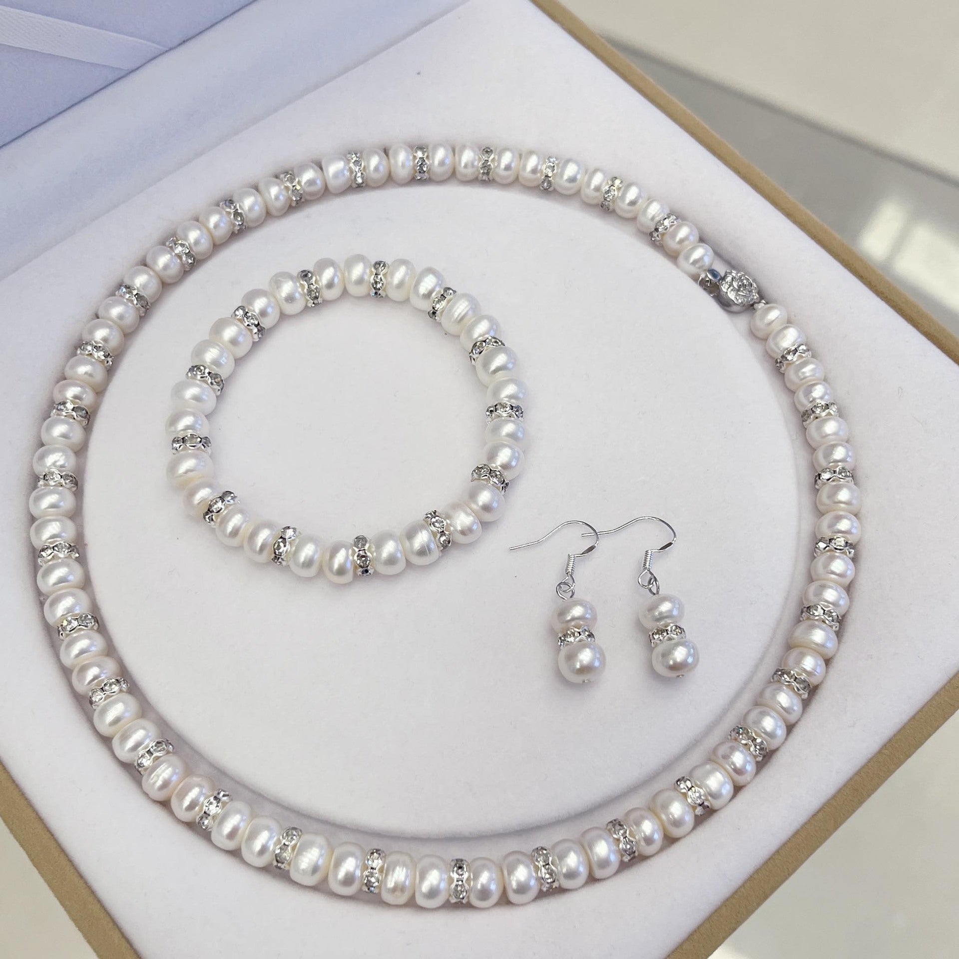Abacus Freshwater Pearl Jewelry Set
