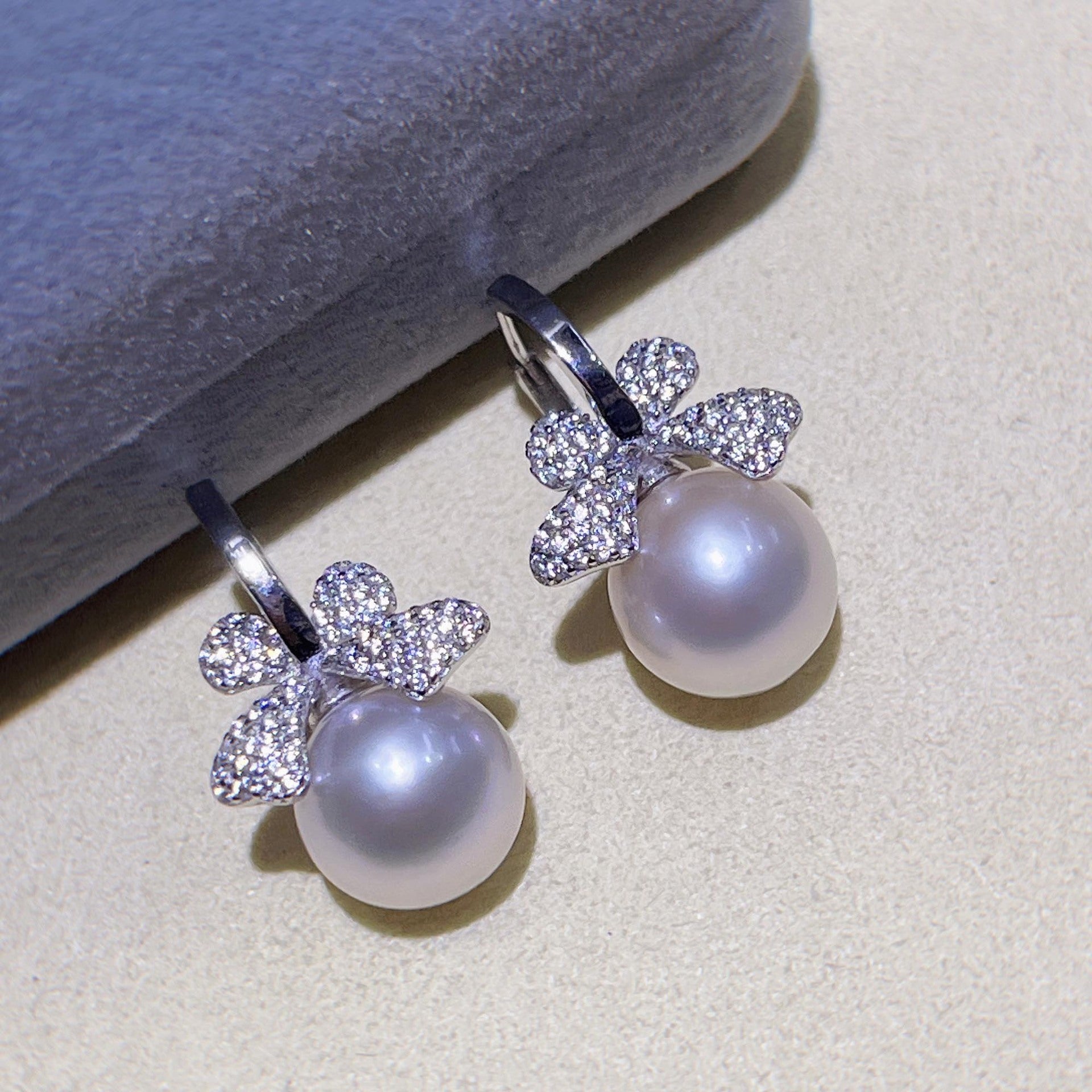 Freshwater Pearl Bow Hoop Earrings