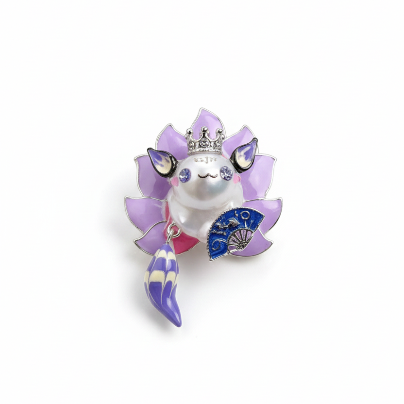 Fox character baroque pearl pendant in white gold plated brass on white background – Zorapearls