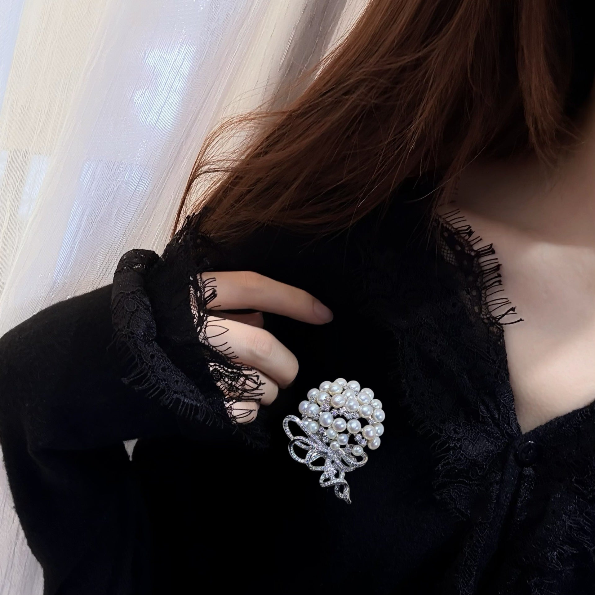 Silver Ribbon Pearl Brooch