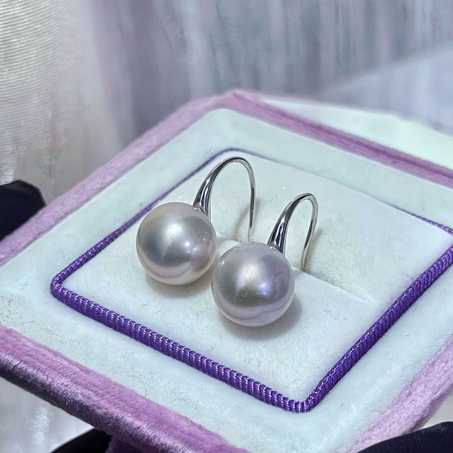 Freshwater Pearl Classic Hoop Earrings