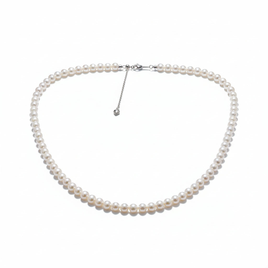 5-6MM freshwater pearl necklace in white background
