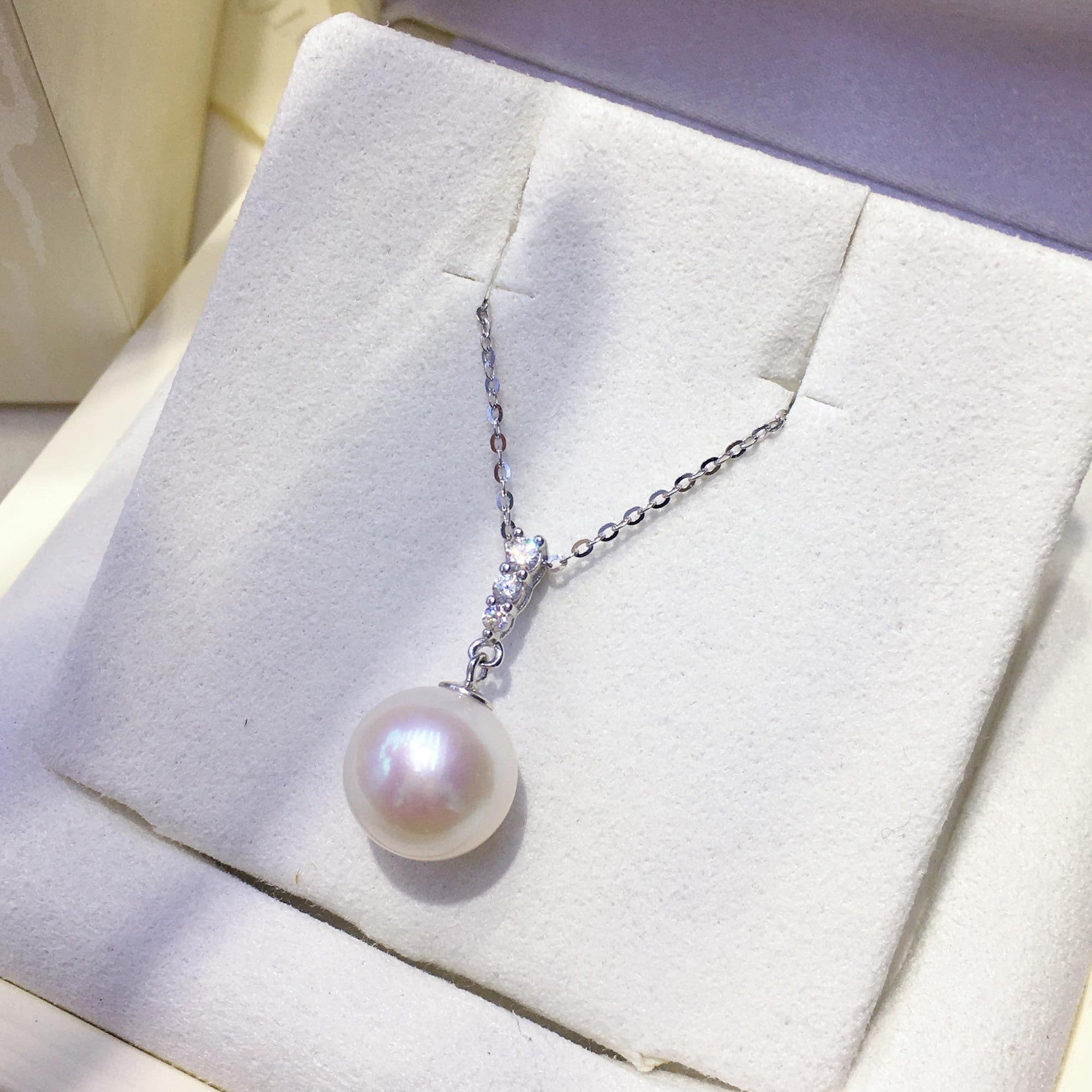 Zirconia Freshwater Pearl Pendant & Earrings Set